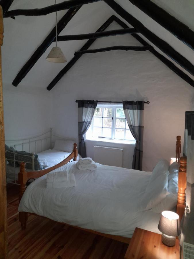 Clarisses Cottage Лараг Екстериор снимка