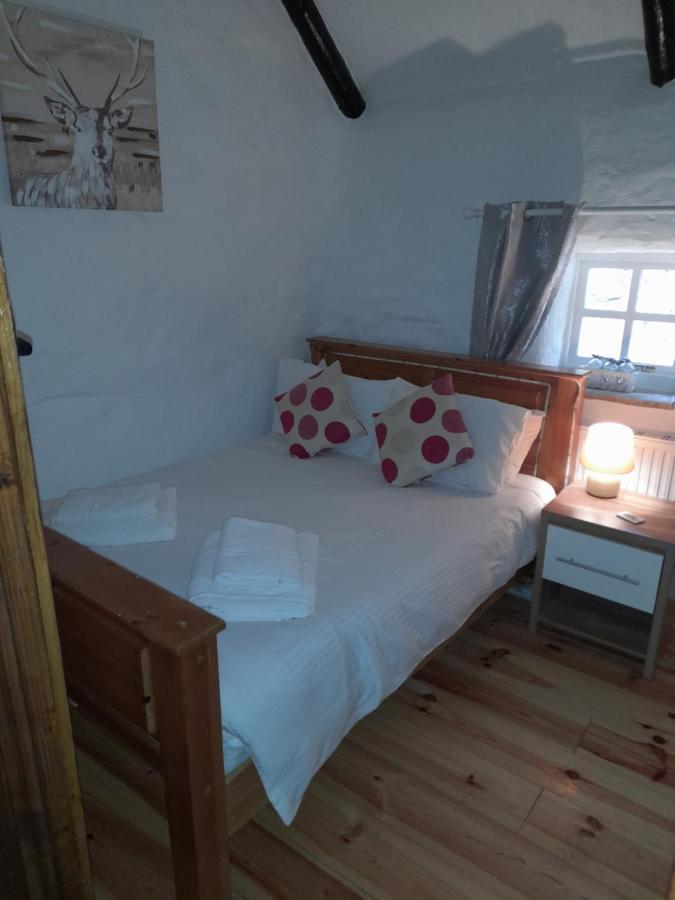 Clarisses Cottage Лараг Екстериор снимка